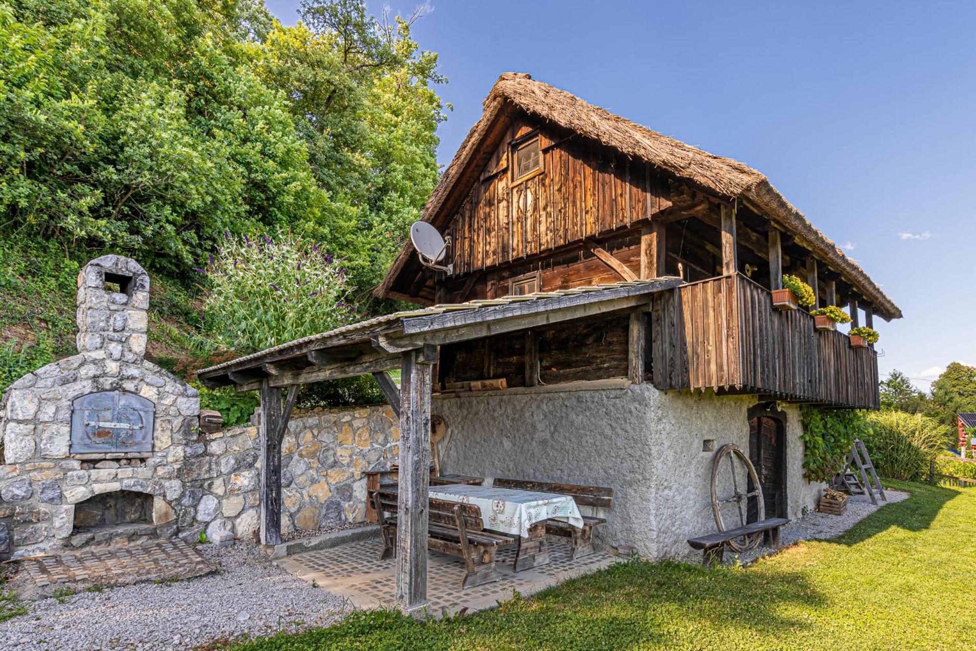 Vineyard Cottage Skatlar Оточец Экстерьер фото
