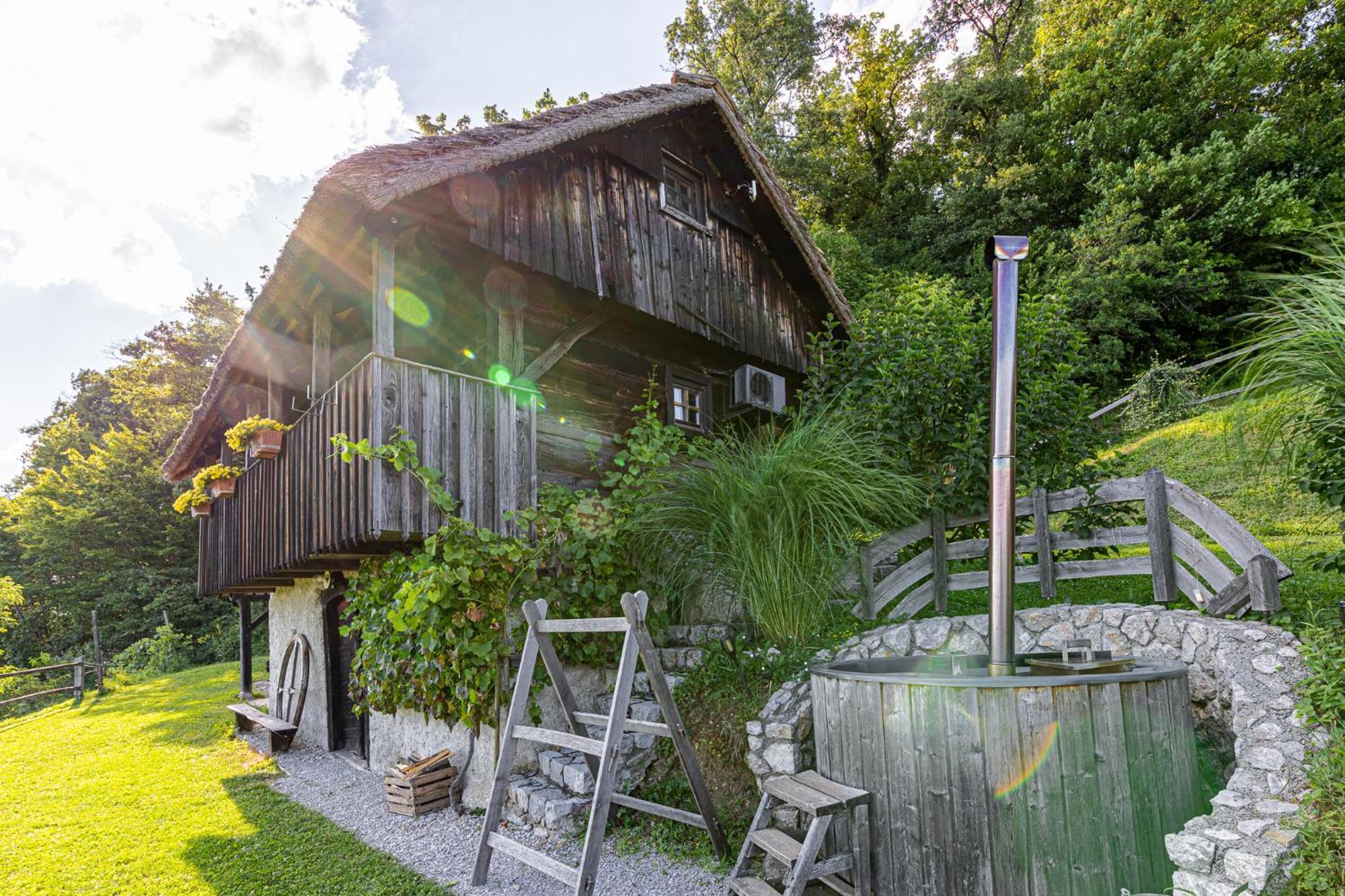 Vineyard Cottage Skatlar Оточец Экстерьер фото